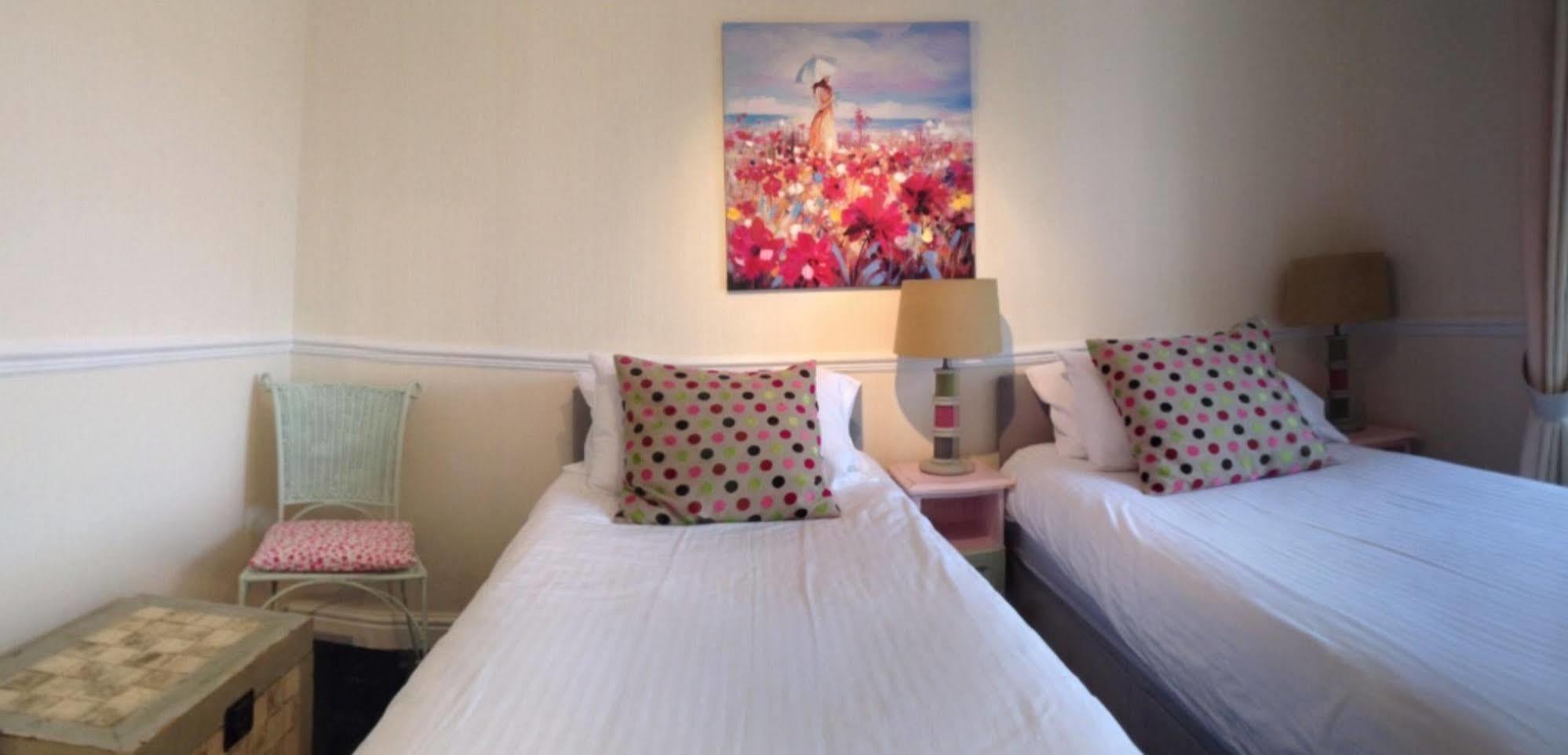 Green Apple Bed And Breakfast St Ives Exteriör bild